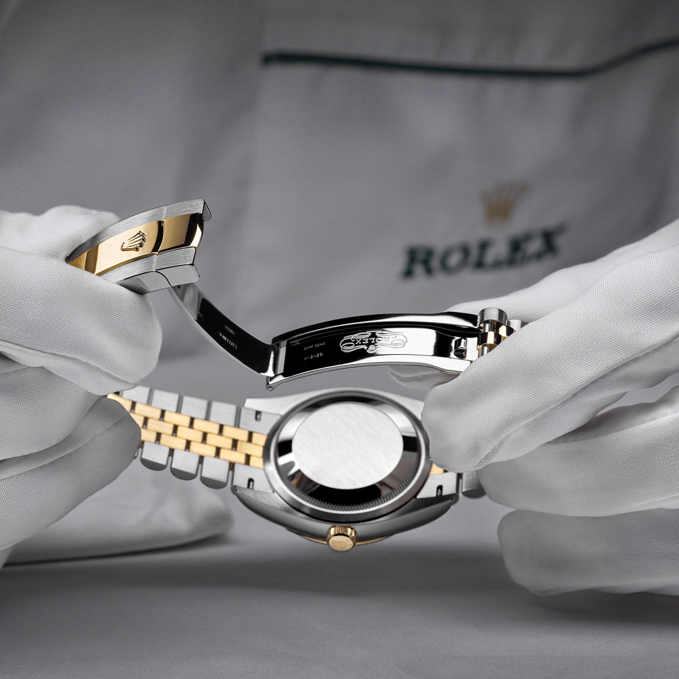 Manually Uploaded/Maria/Rolex/servicing-your-rolex-procedure